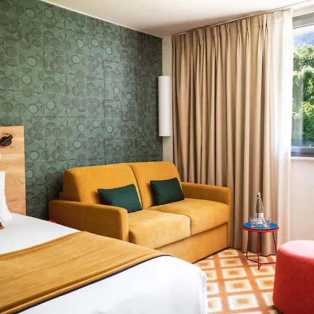 Hotel Mercure Les Bossons 4*