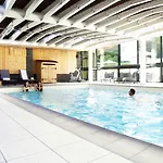 Big Sky & מלון