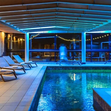 ホテル Big Sky & シャモニー