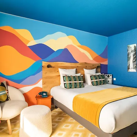 ホテル Big Sky & シャモニー